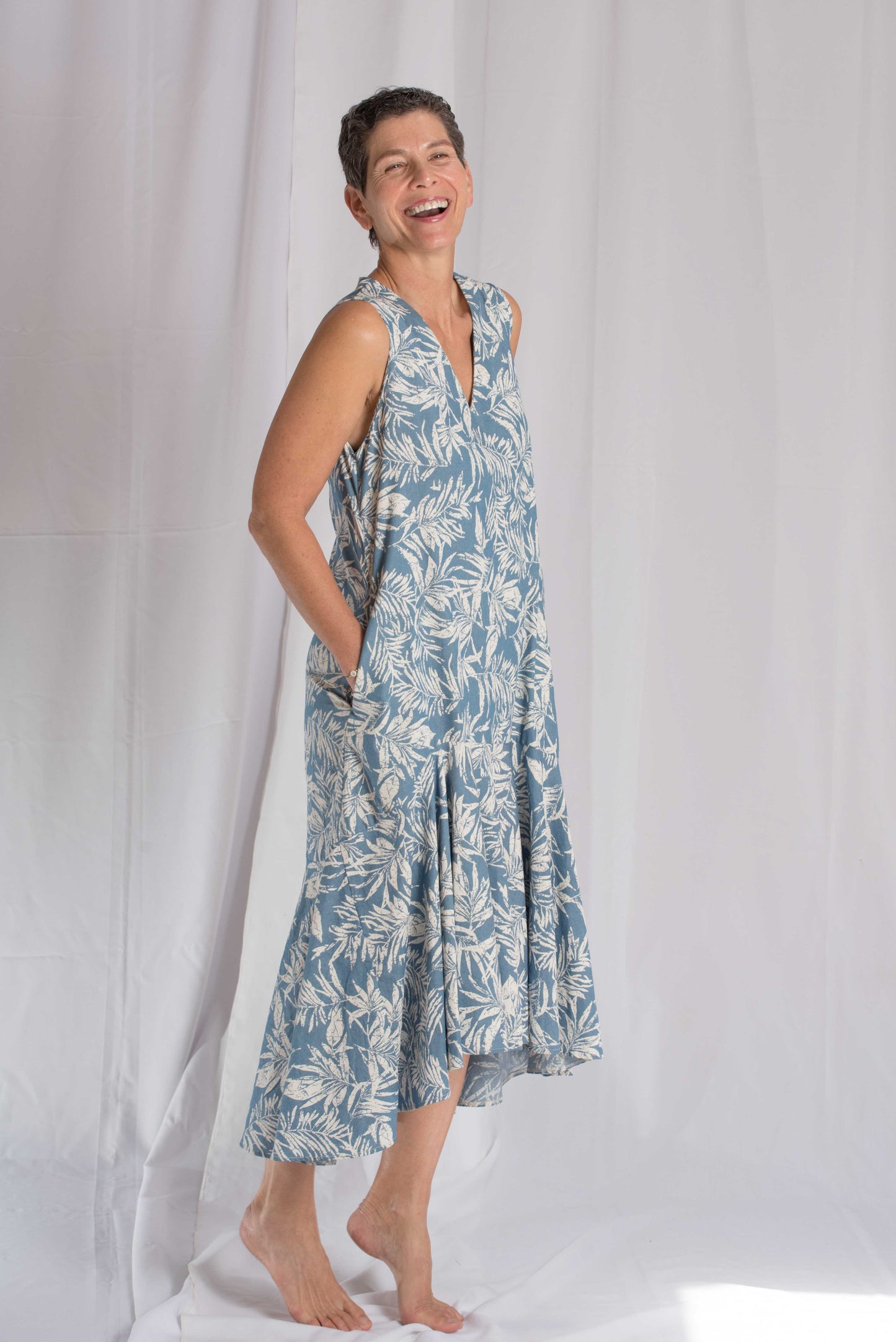 VESTIDO CAMISERO DE ALGODÓN MIDI CON VUELO